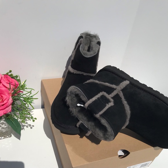 UGG Classic Mini Spill Seam - Picture 6 of 8